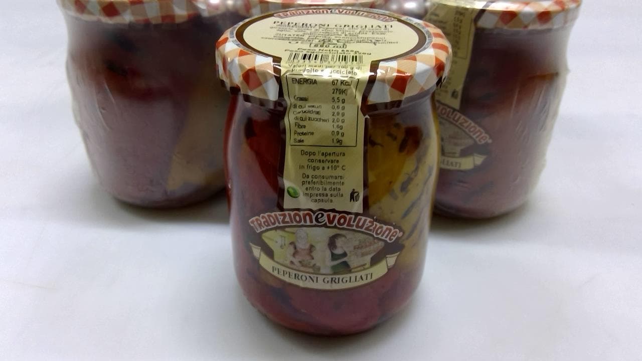 Peperoni ganz gegrillt in Öl 6x580ml